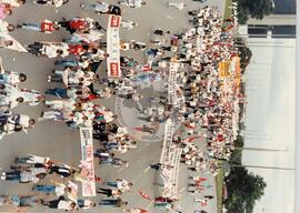 Chegada da Marcha Naciona à Brasília (Brasília-DF, 17 abr. 1997) [fotografia] / Fotógrafo(a) : Douglas Mansur. -- Ref.: BR-SPMST_MST-SN-CIN_AMP_001398-011091-MAC.