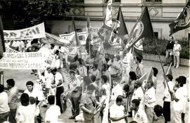 Ato da CUT (São Paulo (Estado), mar. 1992) [fotografia] / Fotógrafo(a) : [sem autoria]. -- Ref.: BR-SPMST_MST-SN-CIN_AMP_000751-004904-CSS.
