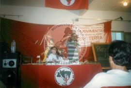 Encontro Estadual do MST, 9o (Pará, dez. 1995) [fotografia] / Fotógrafo(a) : Arquivo JST. -- Ref.: BR-SPMST_MST-SN-CIN_AMP_001008-007859-ENC.