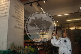 [Título n/d] : lote nº 002, pasta nº 001328, doc. nº 000251 [imagem] / Fotógrafo(a) : [autoria n/d].