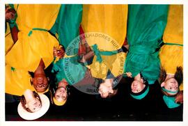 Semana Nacional de Cultura Brasileira e Reforma Agrária (Rio de Janeiro-RJ, 18 mar. 2002) [fotografia] / Fotógrafo(a) : João Laet. -- Ref.: BR-SPMST_MST-SN-CIN_AMP_001811-013103-NDT.