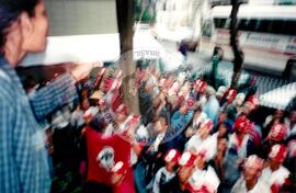 Mobilização no INCRA (São Paulo (Estado), 08 set. 1998) [fotografia] / Fotógrafo(a) : Arquivo JST. -- Ref.: BR-SPMST_MST-SN-CIN_AMP_000392-002153-AMT.