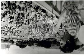 Itelvina (Brasil, dez. 1993) [fotografia] / Fotógrafo(a) : Douglas Mansur. -- Ref.: BR-SPMST_MST-SN-CIN_AMP_001248-010476-LID.