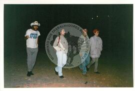 Acampamento "Parque Tropeiro" do MST (Curitiba-PR, 02 mai. 2001) [fotografia] / Fotógrafo(a) : Douglas Mansur. -- Ref.: BR-SPMST_MST-SN-CIN_AMP_000075-000642-ACP.