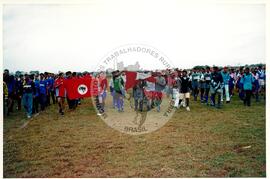 Abertura da Copa de Futebol no Pontal (Teodoro Sampaio-SP, ago. 2001) [fotografia] / Fotógrafo(a) : Leticia Barqueta. -- Ref.: BR-SPMST_MST-SN-CIN_AMP_000815-005399-CUL.