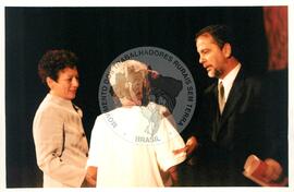 Semana Nacional de Cultura Brasileira e Reforma Agrária (Rio de Janeiro-RJ, 18 mar. 2002) [fotografia] / Fotógrafo(a) : Luciney Martins. -- Ref.: BR-SPMST_MST-SN-CIN_AMP_001812-013165-NDT.