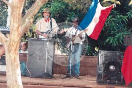 Curso de Militantes de Base do Conesul, 3o (Glória dos Dourados-MS, 02 a 05 mai.) [fotografia] / Fotógrafo(a) : Arquivo MST. -- Ref.: BR-SPMST_MST-SN-CIN_AMP_000863-005941-CUR.