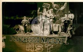 Congresso Nacional do MST, 2o (Distrito Federal (Brasil), 08 mai. 1990) [fotografia] / Fotógrafo(a) : Douglas Mansur ; Carlos Carvalho. -- Ref.: BR-SPMST_MST-SN-CIN_AMP_000703-004219-CGR.