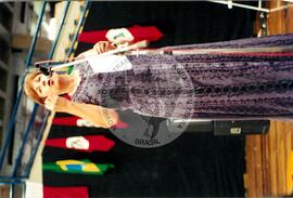 Izalene Tiene [Campinas-SP, Vice-Prefeira] (Brasil, 14 fev. 2001) [fotografia] / Fotógrafo(a) : Paulo Augusto. -- Ref.: BR-SPMST_MST-SN-CIN_AMP_001562-012086-PER.