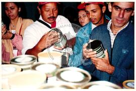 Encontro Nacional de Secretarias, 2o (Cajamar-SP, 09 jul. 2001) [fotografia] / Fotógrafo(a) : Leticia Barqueta. -- Ref.: BR-SPMST_MST-SN-CIN_AMP_000951-007547-ENC.