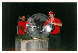 Acampamento "Parque Tropeiro" do MST (Curitiba-PR, 02 mai. 2001) [fotografia] / Fotógrafo(a) : Douglas Mansur. -- Ref.: BR-SPMST_MST-SN-CIN_AMP_000075-000644-ACP.