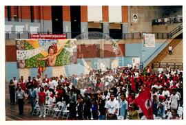 Encontro de Jovens do MST, na Ucicamp, 3o (Campinas-SP, 14 fev. 2001) [fotografia] / Fotógrafo(a) : Douglas Mansur. -- Ref.: BR-SPMST_MST-SN-CIN_AMP_000908-007010-ENJ.