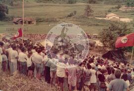 Despejo da Fazenda São Geraldo (Murici-AL, 03 mar. 1997) [fotografia] / Fotógrafo(a) : Robson Lima. -- Ref.: BR-SPMST_MST-SN-CIN_AMP_001739-012827-VPP.