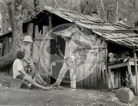 Assentamento "Derrubada" do MST (Ponte Serrada-SC, jan. 1986) [fotografia] / Fotógrafo(a) : Milton Soares. -- Ref.: BR-SPMST_MST-SN-CIN_AMP_000190-001351-ASS.