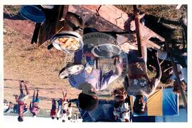 Produção no assentamento (Miscêlenia-SP, [sem data]) [fotografia] / Fotógrafo(a) : Douglas Mansur. -- Ref.: BR-SPMST_MST-SN-CIN_AMP_001972-015126-PDU.