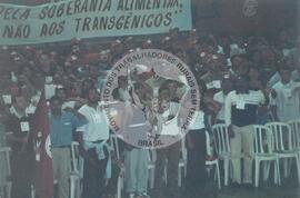 Encontro Estadual do MST, 10o (Belo Horizonte-MG, jan. 2002) [fotografia] / Fotógrafo(a) : Gildo Aguiar. -- Ref.: BR-SPMST_MST-SN-CIN_AMP_000935-007381-ENC.