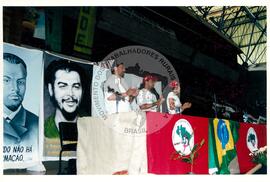 Encontro de Jovens do MST, na Ucicamp, 3o (Campinas-SP, 14 fev. 2001) [fotografia] / Fotógrafo(a) : Douglas Mansur. -- Ref.: BR-SPMST_MST-SN-CIN_AMP_000908-007034-ENJ.