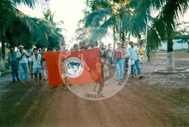 Passeata (Porto Bueno-RO, jul. 1989) [fotografia] / Fotógrafo(a) : Itelvina. -- Ref.: BR-SPMST_MST-SN-CIN_AMP_000443-002573-AMT.