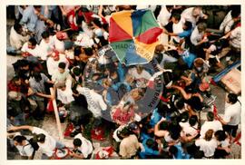 Mobilização (São Paulo-SP, 17 abr. 1988) [fotografia] / Fotógrafo(a) : Douglas Mansur. -- Ref.: BR-SPMST_MST-SN-CIN_AMP_000373-001915-AMT.