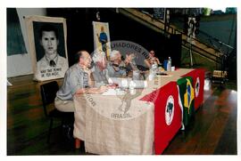 Curso para Jovens do Meio Rural - UNICAMP (Campinas-SP, fev. 2001) [fotografia] / Fotógrafo(a) : Douglas Mansur. -- Ref.: BR-SPMST_MST-SN-CIN_AMP_000855-005663-CUR.