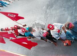 Congresso Nacional do MST, 4o (Distrito Federal (Brasil), 07 ago. 2000) [fotografia] / Fotógrafo(a) : Douglas Mansur ; Paula Reis ; João Zinclar. -- Ref.: BR-SPMST_MST-SN-CIN_AMP_000712-004565-CGR.