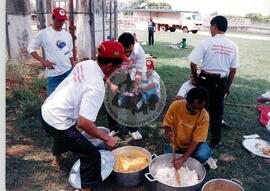 Chegada da Marcha Popular à Brasília (Brasília-DF, 07 out. 1999) [fotografia] / Fotógrafo(a) : Douglas Mansur. -- Ref.: BR-SPMST_MST-SN-CIN_AMP_001400-011212-MAC.