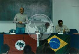 Seminário para Jornalistas e Estudantes (São Paulo-SP, 10 mai. 2001) [fotografia] / Fotógrafo(a) : Cásper Líbero. -- Ref.: BR-SPMST_MST-SN-CIN_AMP_000157-001155-ACS.