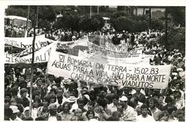 Romaria da Terra (Paraná, 27 jul. 1988) [fotografia] / Fotógrafo(a) : Douglas Mansur. -- Ref.: BR-SPMST_MST-SN-CIN_AMP_001969-015064-SPR.