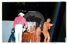 Mística de Abertura do Tribunal (Curitiba-PR, 02 mai. 2001) [fotografia] / Fotógrafo(a) : Douglas Mansur. -- Ref.: BR-SPMST_MST-SN-CIN_AMP_001917-014320-SJM.