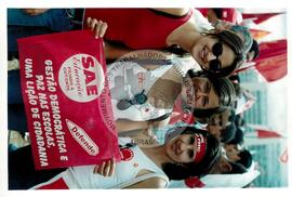 Marcha dos Cem Mil (Distrito Federal (Brasil), [sem data]) [fotografia] / Fotógrafo(a) : Luciney Martins. -- Ref.: BR-SPMST_MST-SN-CIN_AMP_001401-011276-MAC.