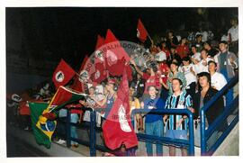 Encontro de Jovens do MST, na Ucicamp, 1o (Campinas-SP, 02 jul. 1999) [fotografia] / Fotógrafo(a) : Douglas Mansur. -- Ref.: BR-SPMST_MST-SN-CIN_AMP_000897-006315-ENJ.