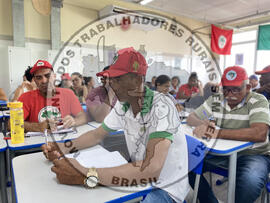 [Título n/d] : lote nº 002, pasta nº 000004, doc. nº 000006 [imagem] / Fotógrafo(a) : [autoria n/d].