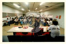 Reunião da Coordenação Nacional (São Paulo (Estado), jan. 1997) [fotografia] / Fotógrafo(a) : Douglas Mansur. -- Ref.: BR-SPMST_MST-SN-CIN_AMP_000944-007440-ENC.