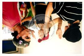 Semana Nacional de Cultura Brasileira e Reforma Agrária (Rio de Janeiro-RJ, 18 mar. 2002) [fotografia] / Fotógrafo(a) : Luciney Martins. -- Ref.: BR-SPMST_MST-SN-CIN_AMP_001821-013647-NDT.