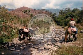 Comunidade Indígena Peruana (Peru, 20 set. 1987) [fotografia] / Fotógrafo(a) : Arquivo MST. -- Ref.: BR-SPMST_MST-SN-CIN_AMP_001082-008741-RIT.