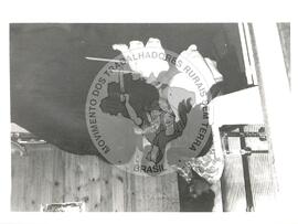 Assentamento do MST [sem identificação] (Chapecó-SC, ago. 1995) [fotografia] / Fotógrafo(a) : Débora Lerrer. -- Ref.: BR-SPMST_MST-SN-CIN_AMP_000194-001396-ASS.