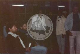 Vigília pela Reforma Agrária no Sindicato dos Metalúrgicos (São Bernardo do Campo-SP, 25 abr. 1992) [fotografia] / Fotógrafo(a) : Arquivo MST. -- Ref.: BR-SPMST_MST-SN-CIN_AMP_000382-002018-AMT.