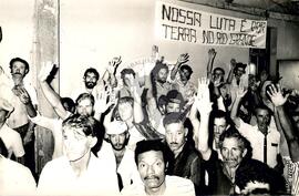 Assembléia Municipal (Miraguaí-RS, 1984) [fotografia] / Fotógrafo(a) : Itamar Garcez. -- Ref.: BR-SPMST_MST-SN-CIN_AMP_000446-002580-AMT.