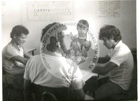 Laboratório de Campo no Assentamento, 1o (Espírito Santo, ago. 1989) [fotografia] / Fotógrafo(a) : Ana Justo. -- Ref.: BR-SPMST_MST-SN-CIN_AMP_000874-006161-EDU.