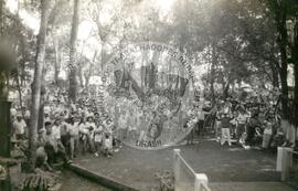 Acampamento do MST [sem identificação] (São Miguel das Missões-RS, jul. 1992) [fotografia] / Fotógrafo(a) : Debora Lerrer ; Claudemir. -- Ref.: BR-SPMST_MST-SN-CIN_AMP_000088-000690-ACP.