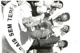 Ocupação do INCRA (Florianópolis-SC, 05 nov.) [fotografia] / Fotógrafo(a) : Luis Brigidp. -- Ref.: BR-SPMST_MST-SN-CIN_AMP_001844-014071-OCU.