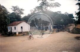 Acampamento "Zumbi dos Palmares" do MST (São Mateus-ES, mai. 1999) [fotografia] / Fotógrafo(a) : Arquivo MST. -- Ref.: BR-SPMST_MST-SN-CIN_AMP_000002-000004-ACP.