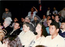 Lançamento da Revista Sem Terra (São Paulo (Estado), 03 jul. 1997) [fotografia] / Fotógrafo(a) : Francisca P. Montejo ; Saulo Pompermayer ; Douglas Mansur ; . -- Ref.: BR-SPMST_MST-SN-CIN_AMP_000692-003910-ARV.