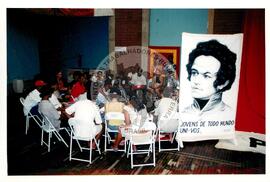 Encontro de Jovens do MST, na Ucicamp, 3o (Campinas-SP, 14 fev. 2001) [fotografia] / Fotógrafo(a) : Douglas Mansur. -- Ref.: BR-SPMST_MST-SN-CIN_AMP_000908-007009-ENJ.