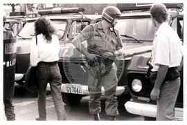 Greve na Ford (São Bernardo do Campo-SP, 1990) [fotografia] / Fotógrafo(a) : Roberto Parizotti. -- Ref.: BR-SPMST_MST-SN-CIN_AMP_000378-001984-AMT.