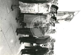 Manifestação contra visita do presidente de El Salvador (El Salvador, 20 jun. 1986) [fotografia] / Fotógrafo(a) : Regina Vilela. -- Ref.: BR-SPMST_MST-SN-CIN_AMP_001066-008629-RIT.