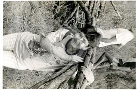 Itelvina (Brasil, dez. 1993) [fotografia] / Fotógrafo(a) : Douglas Mansur. -- Ref.: BR-SPMST_MST-SN-CIN_AMP_001248-010477-LID.