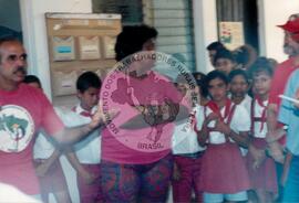 Delegação do MST em Cuba – 40º Aniversário da ANAP (Cuba, 15 mai. 1999) [fotografia] / Fotógrafo(a) : Nilton Viana. -- Ref.: BR-SPMST_MST-SN-CIN_AMP_001043-008385-RIT.