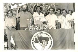 Congresso Nacional do MST, 2o (Distrito Federal (Brasil), 08 mai. 1990) [fotografia] / Fotógrafo(a) : Carlos Carvalho ; Douglas Mansur. -- Ref.: BR-SPMST_MST-SN-CIN_AMP_000702-004199-CGR.