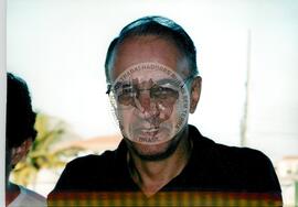 Partida de futebol entre o time do MST e do Chico Buarque (Rio de Janeiro (Estado), mar. 2000) [fotografia] / Fotógrafo(a) : Maysa Mendonça. -- Ref.: BR-SPMST_MST-SN-CIN_AMP_000805-005202-CUL.